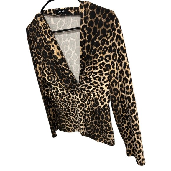 ChicMe Leopard Print Long-Sleeve Top With Deep V Neck Twist Detail Size Large - Picture 3 of 10